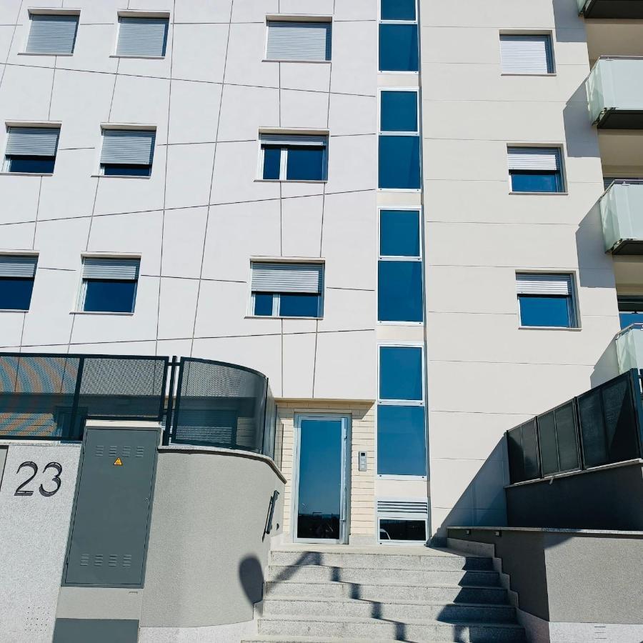 Precioso Piso Monzon Terraza, Parking,Piscina,Zona De Juegos Monzón Buitenkant foto
