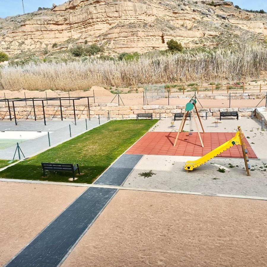 Precioso Piso Monzon Terraza, Parking,Piscina,Zona De Juegos Monzón Buitenkant foto