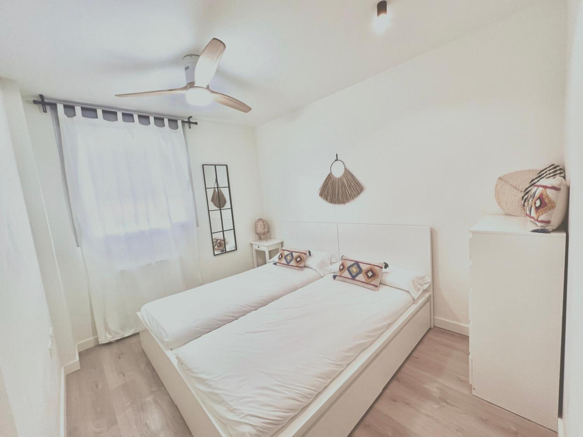 Precioso Piso Monzon Terraza, Parking,Piscina,Zona De Juegos Appartement Buitenkant foto